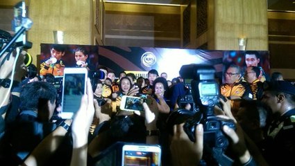 Heroes' return: Rio medallists and officials arrive at KLIA