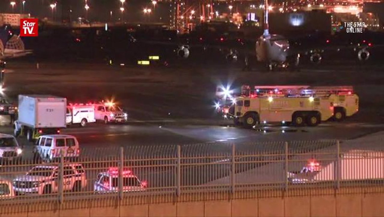 Newark airport closed after United Airlines engine fire video Dailymotion