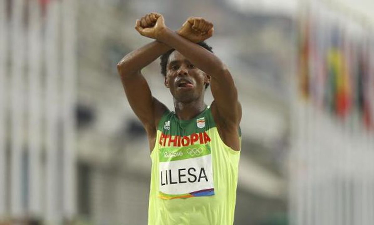Ethiopian runner stays put in Rio after protest...
