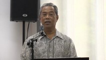 Muhyiddin hosts first Bersatu press conference