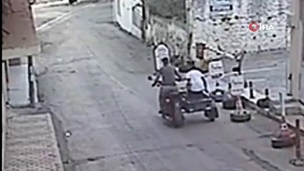 Sürücüsüz motosiklet kazası kamerada!