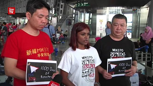 Relatives of Flight MH370 head to Madagascar