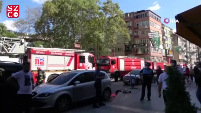 İş merkezinde çıkan yangın vatandaşları sokağa döktü