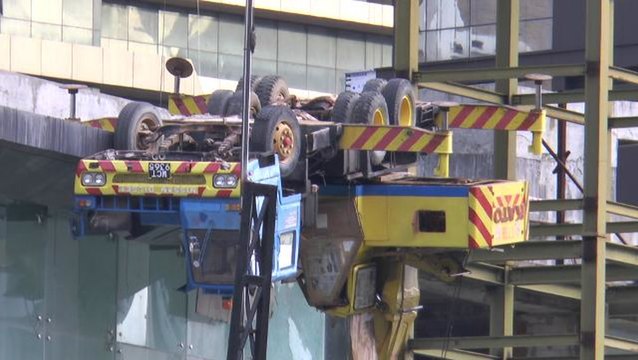 Crane collapses at Bandar Damansara Perdana construction site