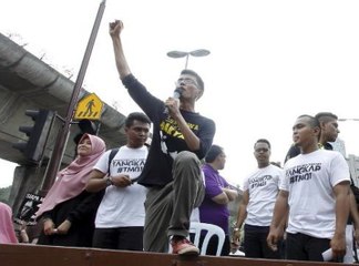 Cops to review footage of #TangkapMO1 rally