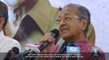 Tun M takes a jab at PAS with 'dedak' remark