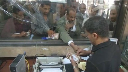 In war-torn Yemen, government workers struggle without wages