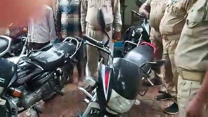 सीतापुर में चोरी की 16 बाइकों के साथ पांच गिरफ्तार