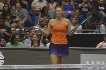 Sharapova makes brief comeback in Puerto Rico