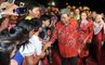 Selangor royal couple join thousands at CNY open house