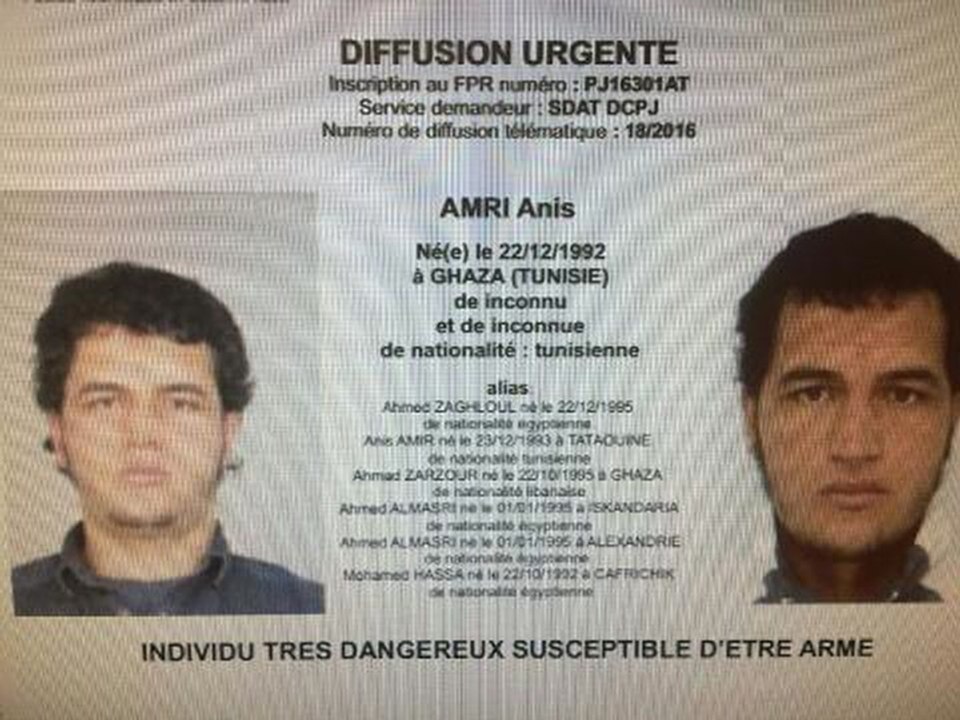 Manhunt mounts for Germany deadly holiday attack