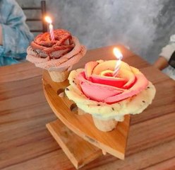 Lensa: Ais Krim Bunga Pemikat Hati Wanita