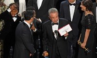 'Moonlight' wins grand prize after Oscars blunder