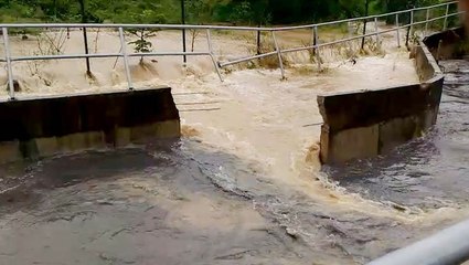 Army engineers to repair broken Sungai Jarak bund