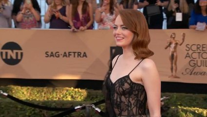 Celebrities prepare to show off their high fashion on Oscars' red carpet