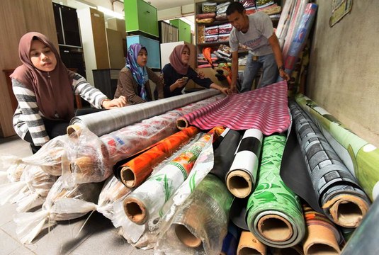 Furniture shops offer discount for mattresses and rubber mats