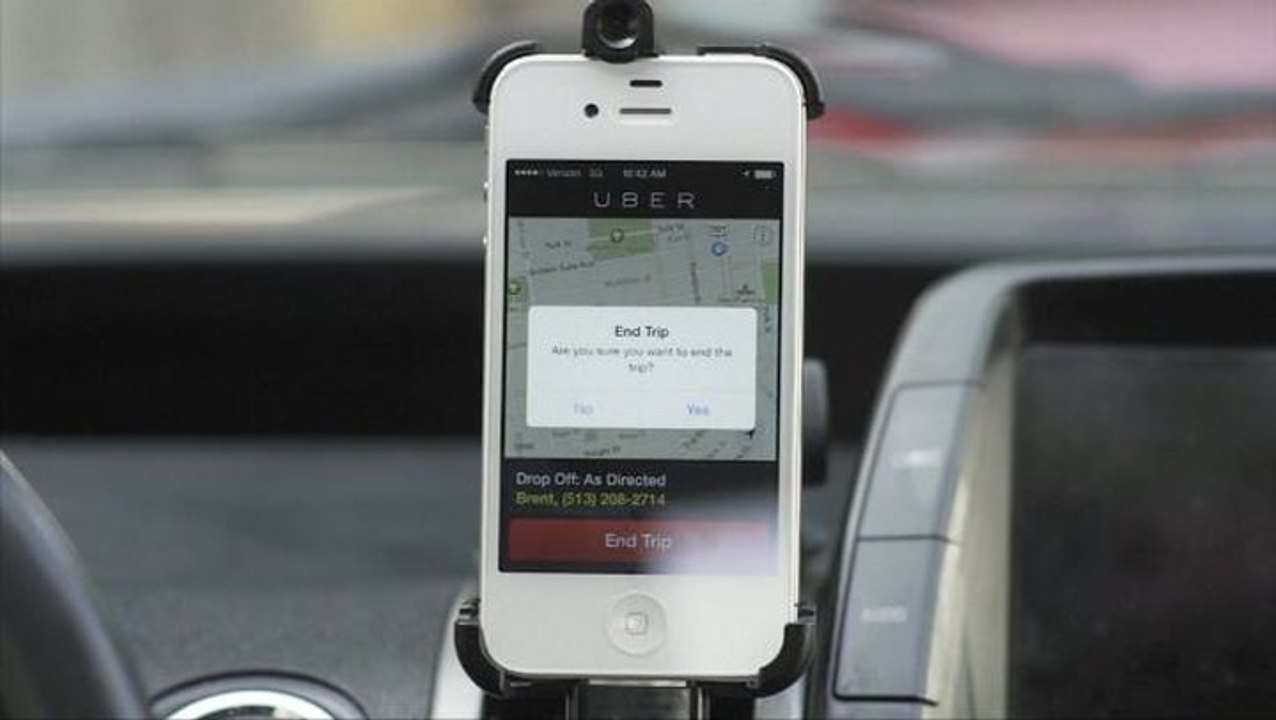 FBI investigates Uber for spying on Lyft