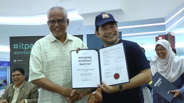 30 GE14 Opposition candidates sign Invoke pledge to declare assets