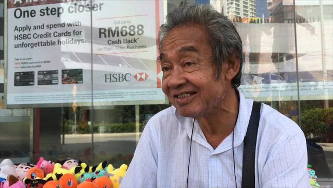 A blessed "Pokemon Uncle"