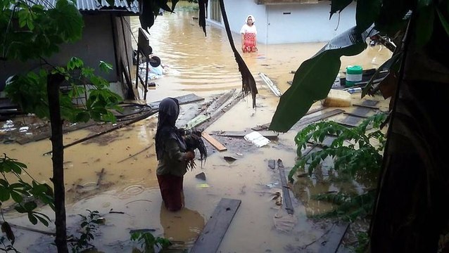 Flash floods hit several areas in JB