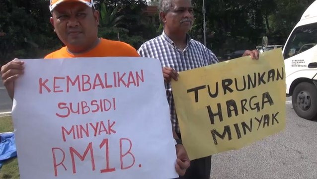 Protesters urge government to reinstate fuel subsidy