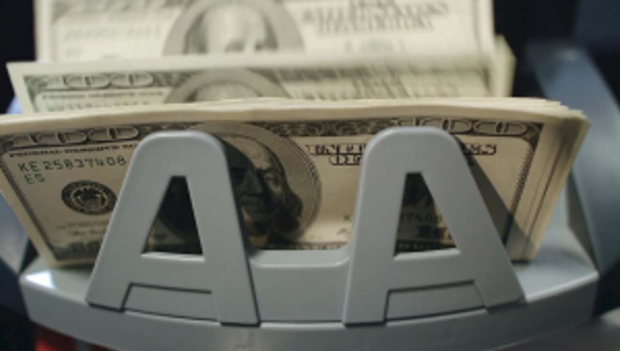 What You Should Look For in a Student Checking Account