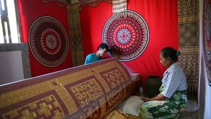 For some Indonesians, relationship with loved one doesn't end at the grave