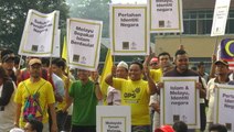 Thousands attend KL rally to defend Malay rights