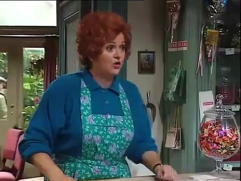 DE KOTMADAM - Seizoen 4 - Aflevering 9 - Vrienden