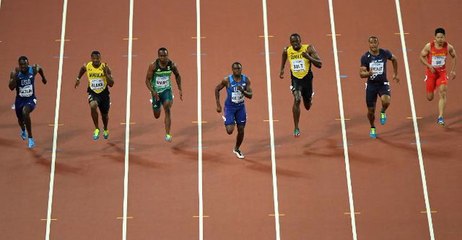 Gatlin stuns Bolt to win 100m world title