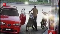 CCTV catches brazen motorcycle theft at petrol station