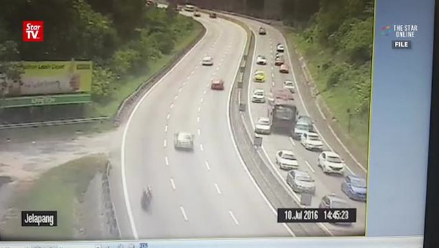 Bus driver charged over 10-car pile-up at Menora Tunnel