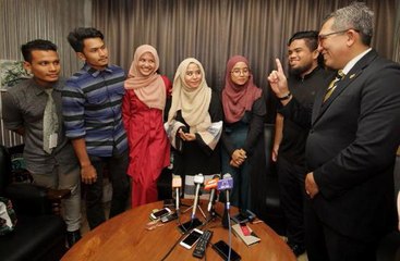 'IPOH' signboard climbers sorry about dangerous stunt