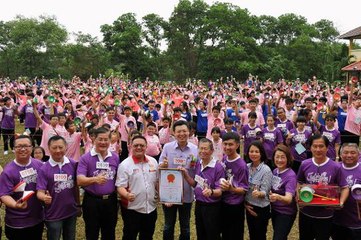 Students yo-yo their way into Malaysia Book of Records