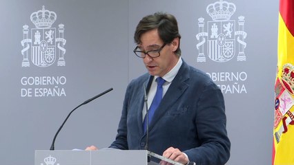 Sanidad prohíbe fumar en la calle ante el avance del COVID-19