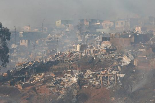 Hundreds evacuated as forest fire breaks out in Chile