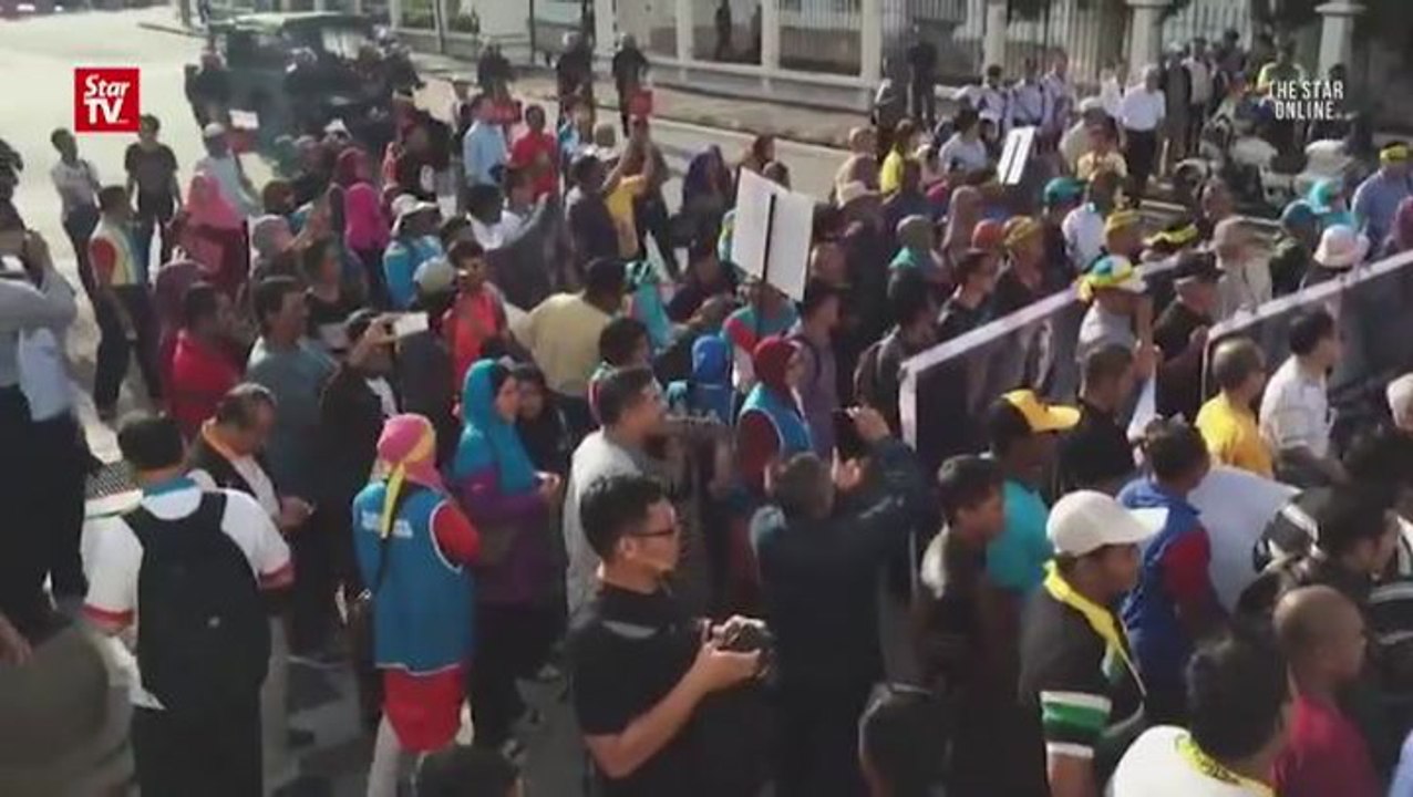 George Town abuzz as Anwar's defamation suit begins