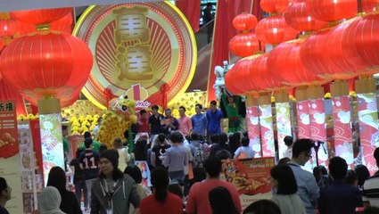 1Utama ushers in CNY celebration