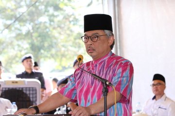 Bentong receives a royal thumbs-up