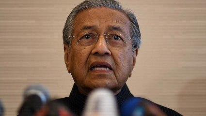 I will accept if people wants Anwar as PM, says Dr M