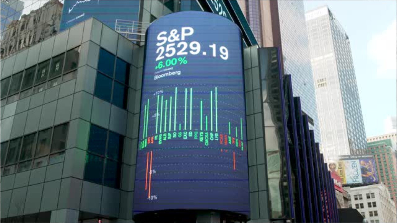 Analyst: StocksTo Soar 14%