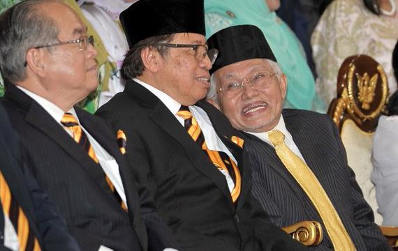 Abang Johari vows to pursue Adenan's agenda