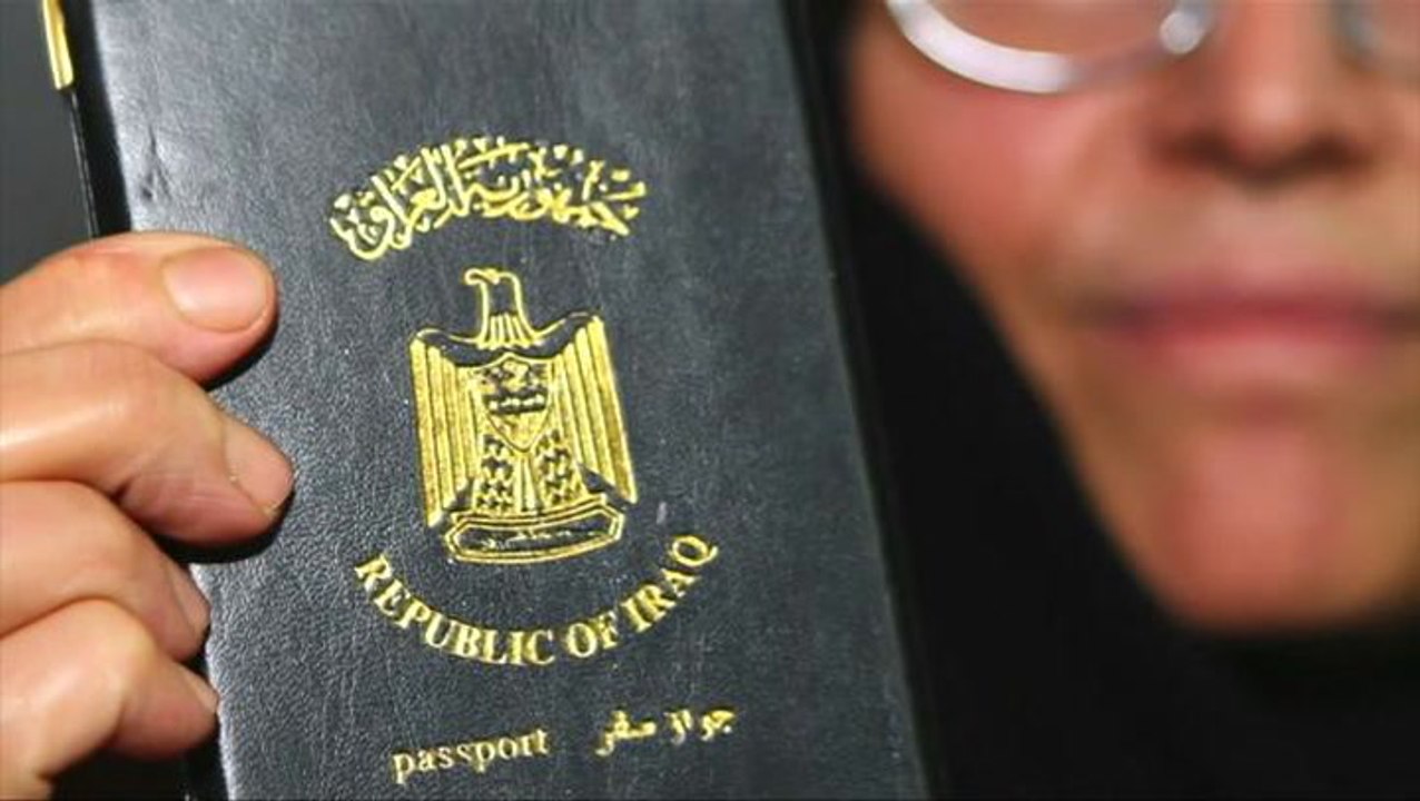 US judge temporarily halts Trump's immigration