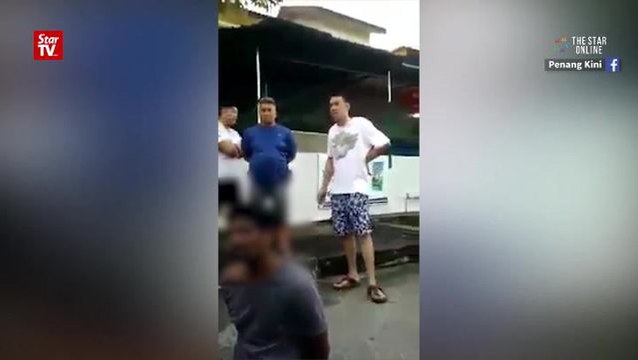 Woman fights off snatch thief
