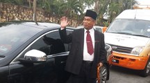 “Raja Bomoh” makes an appearance at Najib’s home