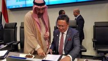 Malaysia signs agreement to cut oil production until end of 2018