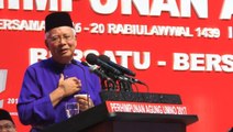 Umno AGM: Najib responds to YNWA call