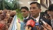 Azmin: There are no plans to merge Felda and Felcra