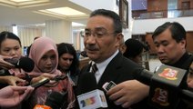 Hisham asks if Defence Ministry able to buy assets with reduced budget