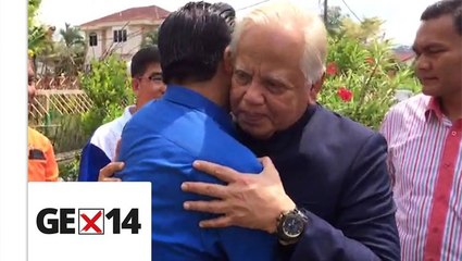 Melaka Governor gives morale support to Liow